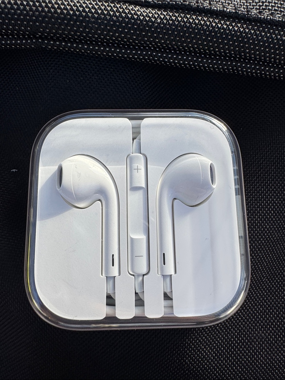 Wired White Earbud Headphones with Inline Remote and Mic